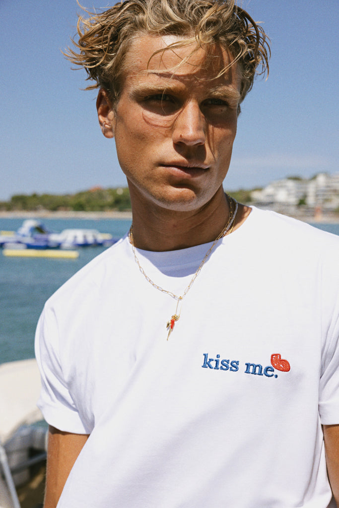 T-shirt white - KISS ME