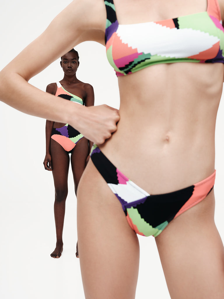 Bust Bikini - ECHO BEACH